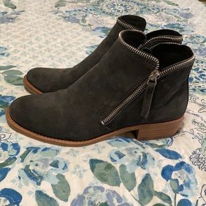 New dolce vita black botties